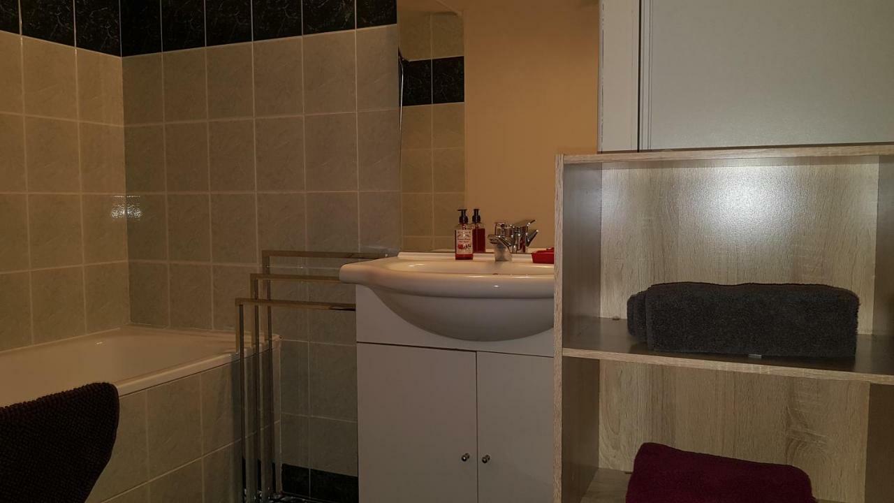 Appartement T3 A Belley Au Calme Avec Jardin Privatif Екстер'єр фото
